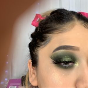 Meet your Posher, Nelida